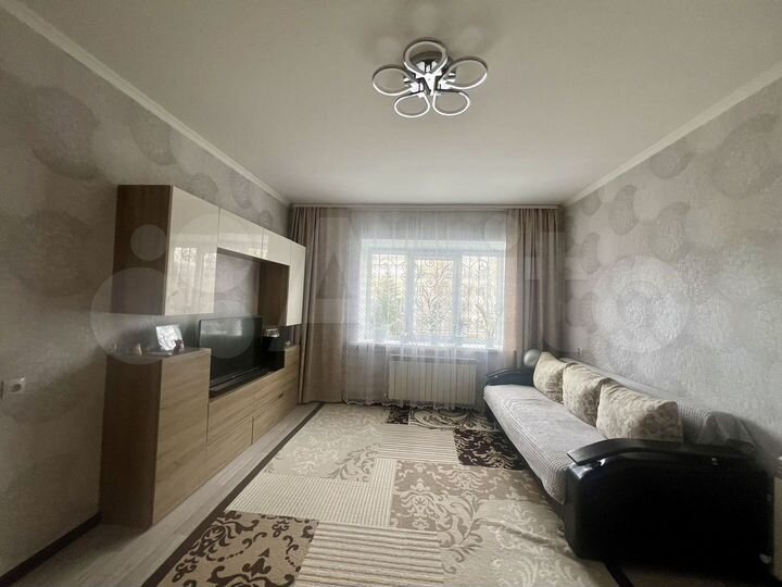 2-к. квартира, 66 м², 1/5 эт.