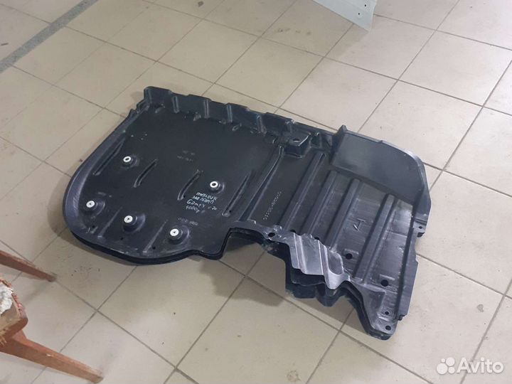 Пыльник заднего бампера Toyota Camry V70