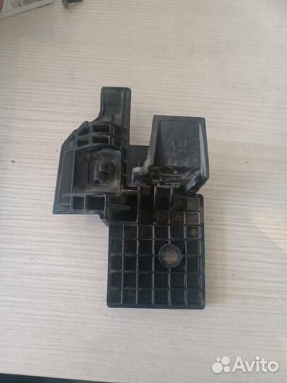 Кронштейн фары Kia Rio FB 2017-2021