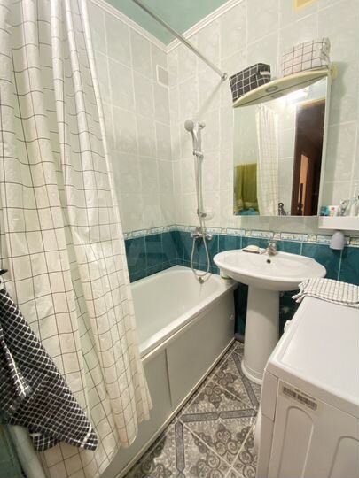 4-к. квартира, 74,8 м², 9/9 эт.