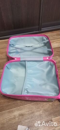 Чемодан на колесах детский