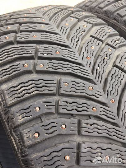 Michelin X-Ice North 4 245/45 R19 и 275/40 R19