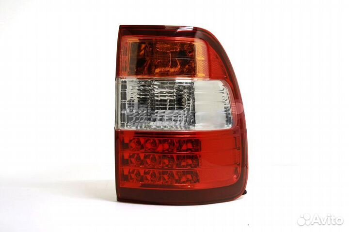 Фонарь правый задний Toyota Land Cruiser 100