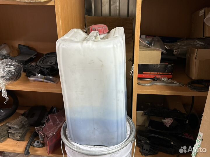 Смола полиэфирная общего назначения около 6-7 кг