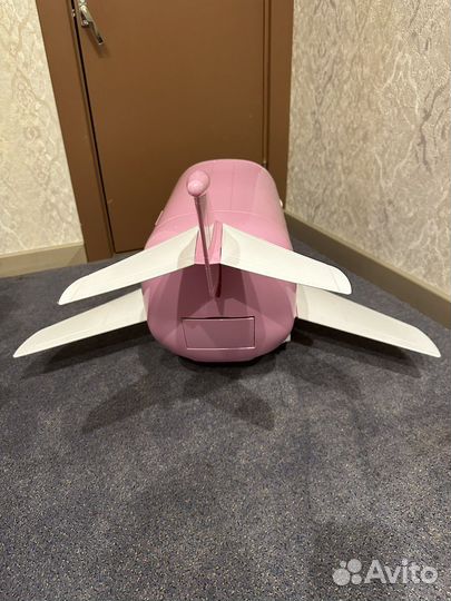 Игрушечный самолет для Барби