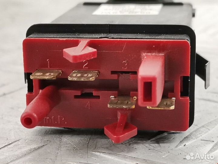 Кнопка ASC / ESP Audi TT 8N рест. 2005 8N0927134