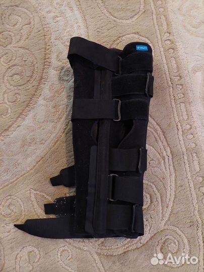 Коленный ортез