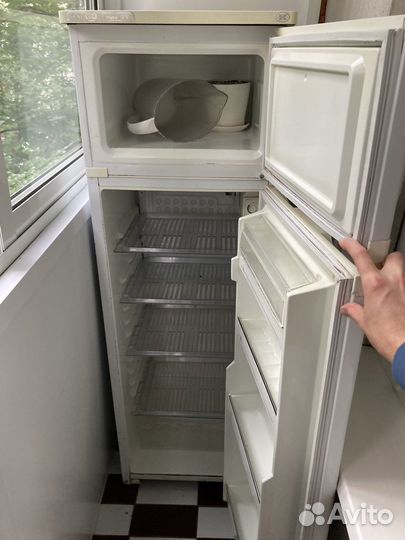 Холодильник Саратов 258