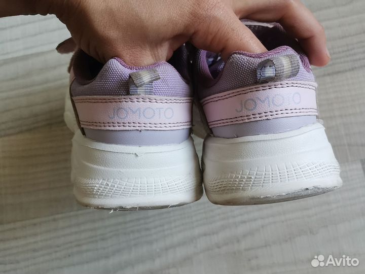 Кроссовки для девочки 29