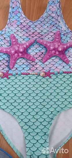 Купальник и тапочки для пляжа