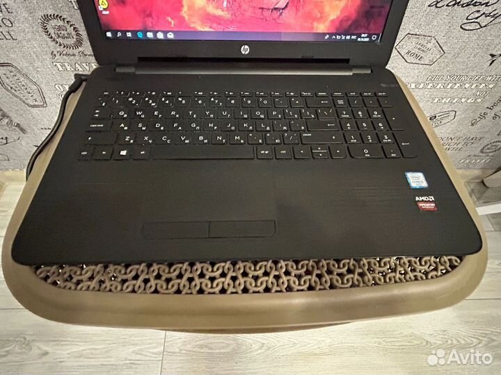 Hp pavilion 15-AY516UR - Intel core i5, ssd 240 Гб