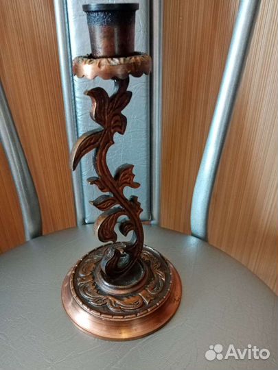 Подсвечник