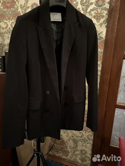 Пиджак женский bershka