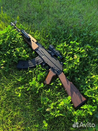 Гидробольный автомат ак-47, стреляет орбизами