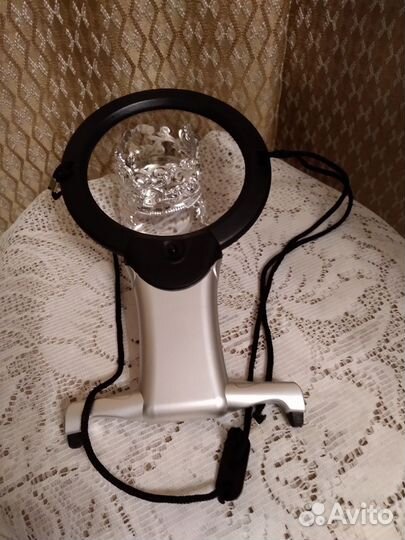 Лупа на штативе с подсветкой для рукоделия