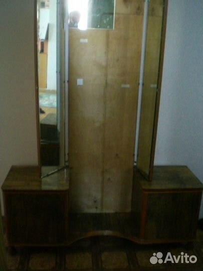 Трюмо антикварное нат. дерево шпон 1955г редкое