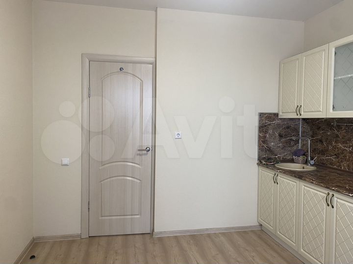 1-к. квартира, 40 м², 13/18 эт.