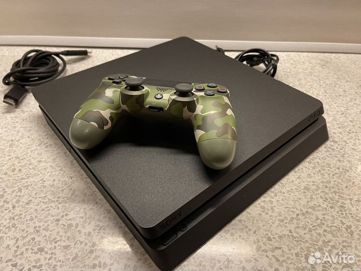 Sony Playstation 4 Slim (много игр )