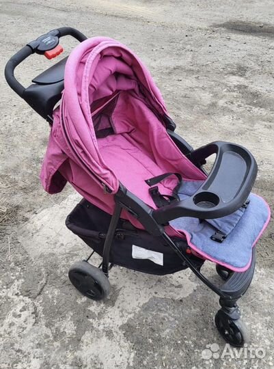 Прогулочная коляска Rich Family