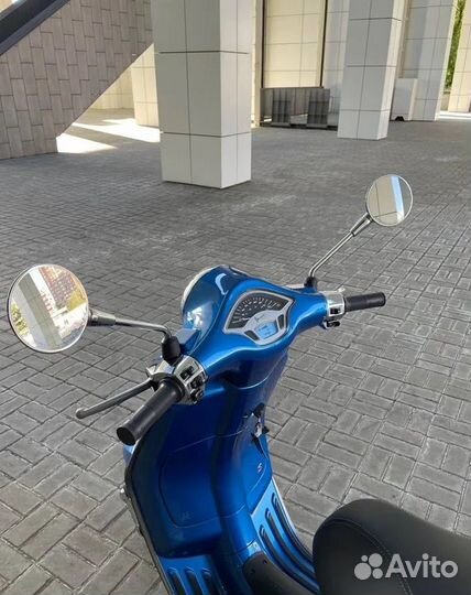 Скутер Vespa Primavera 50, 2023