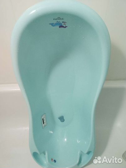 Ванночка для купания с горкой