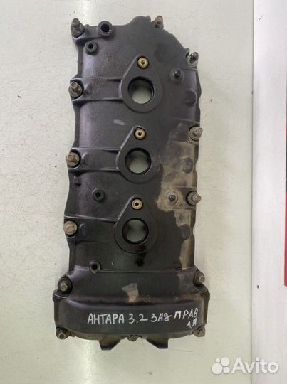 Крышка клапанная задняя правая