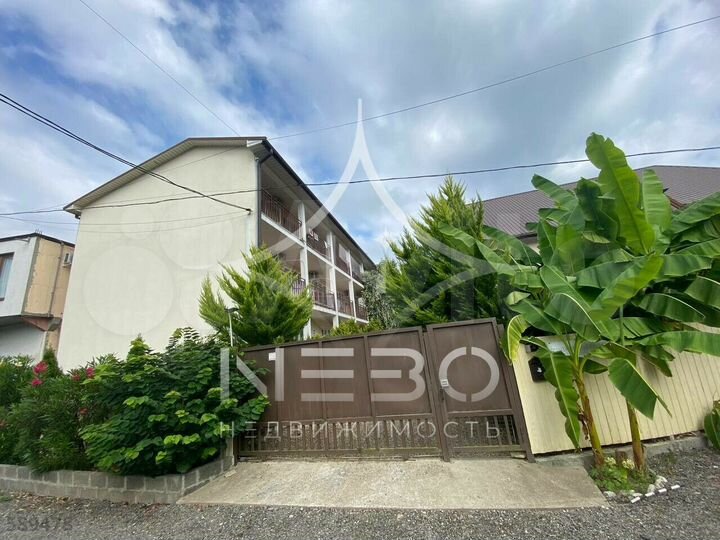 Дом 404 м² на участке 6 сот.