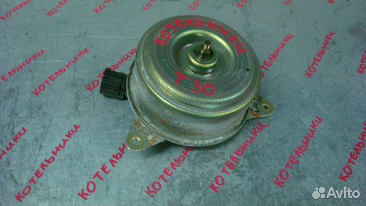 Nissan Т30 21487-AD201 Моторчик вентилятора