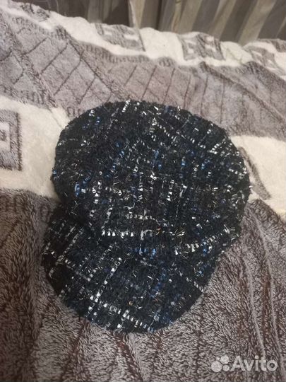 Береты stradivarius