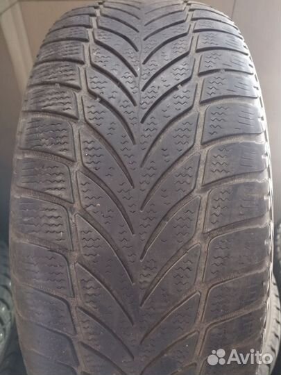 Goodyear UltraGrip Ice 225/50 R17