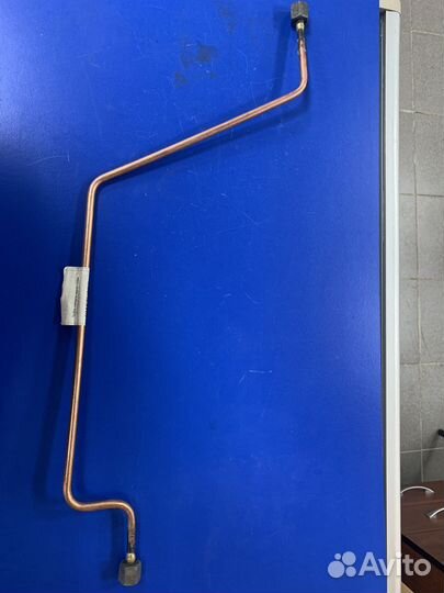 Трубка суппорта задняя левая 251702930 xcmg LW300