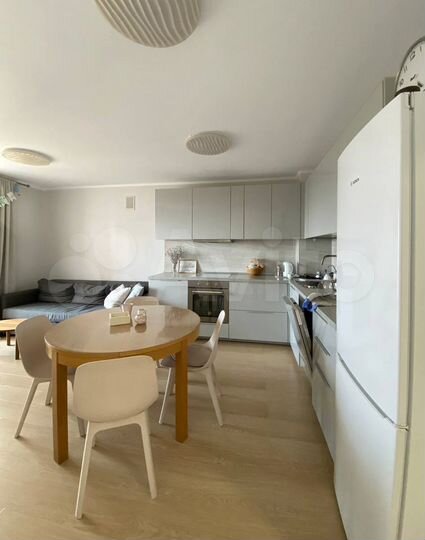 2-к. квартира, 84,2 м², 14/15 эт.