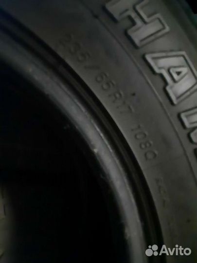 Yokohama 104ZR 235/65 R17