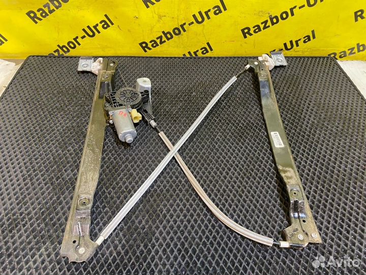 Стеклоподъемник передний правый Шевроле Треилблейз