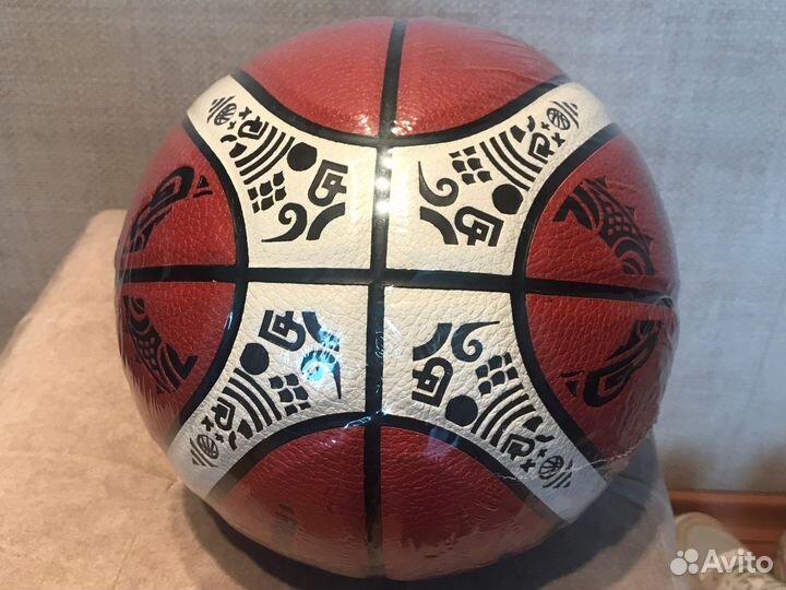 Баскетбольный мяч