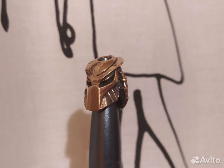 Бусина Хищник