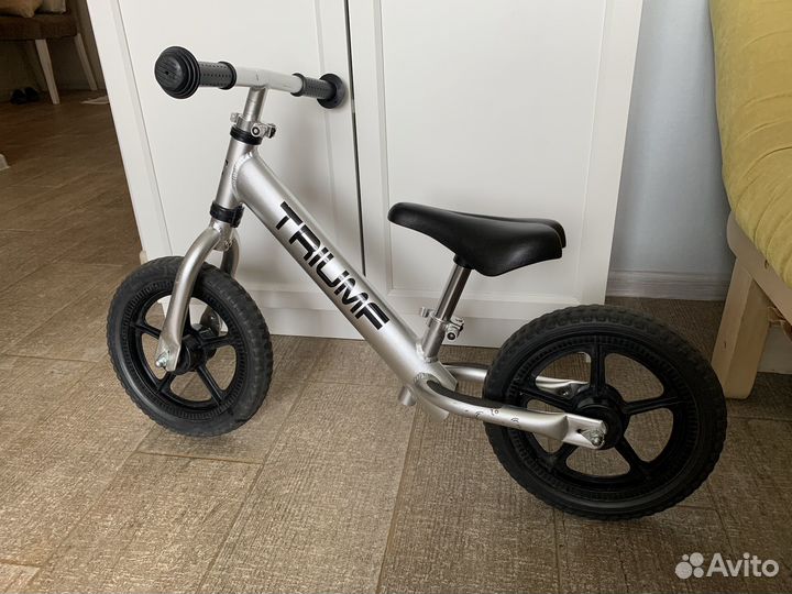 Беговел Triumf active