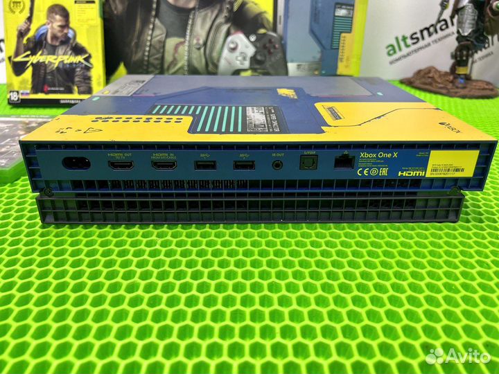 Игровая приставка Microsoft Xbox ONE X Cyberpunk