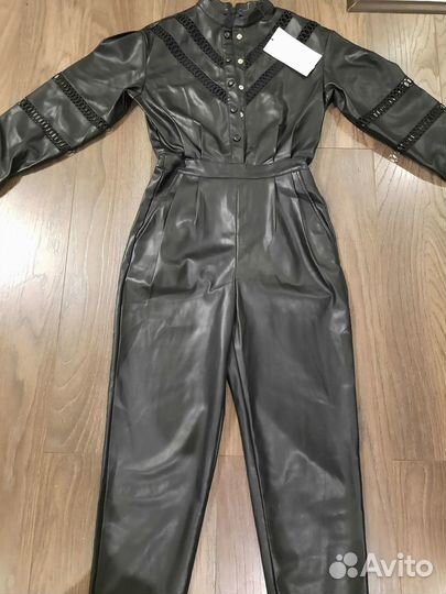 Комбинезон из экокожи
