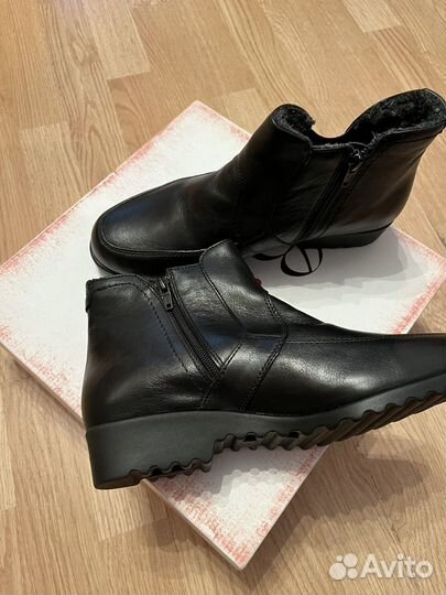 Ботинки женские зимние Biara