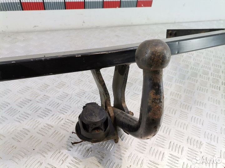 Фаркоп для Volkswagen Golf 4