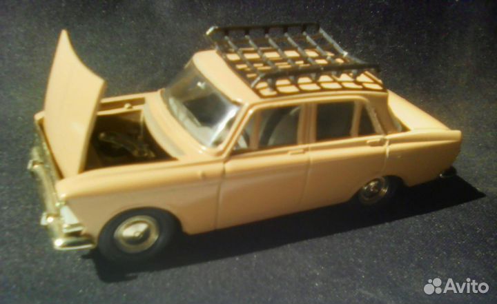 Модель Москвич 408 с багажником