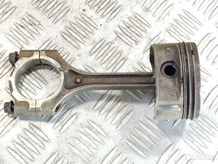 Поршень с шатуном Hyundai Solaris 2010-2017