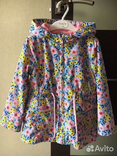 Продам куртку для девочки