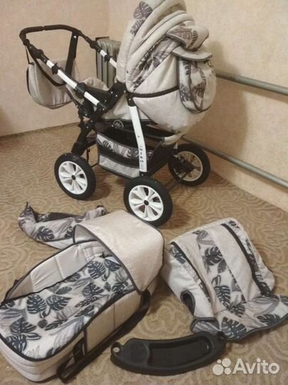 Коляска зима- лето, универсальная