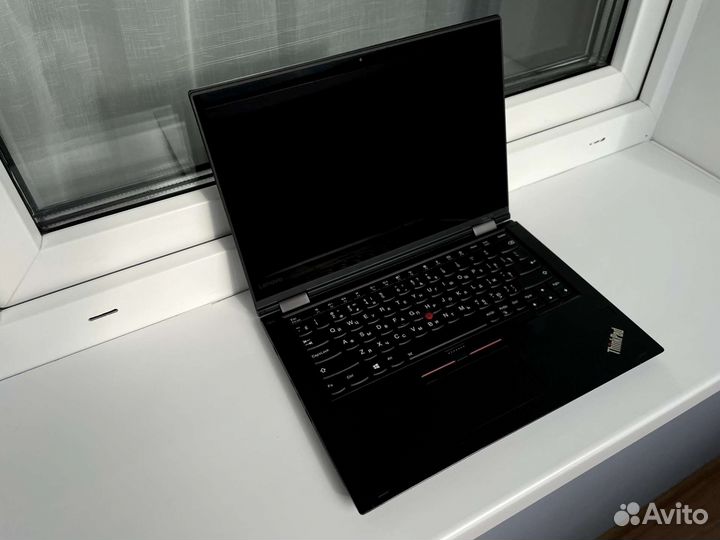 Lenovo ThinkPad Yoga 370 (сенсорный экран)