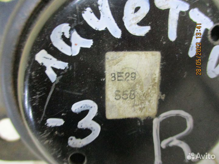 Подушка двигателя правая Шевроле Лачетти 1,6 МКПП