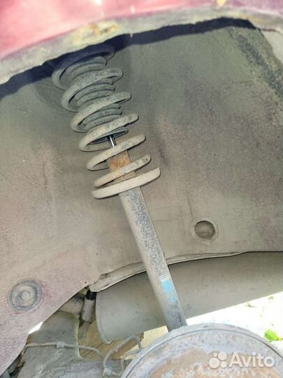 Задние амортизаторы с пружиной на гольф 3