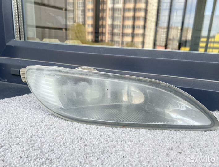 Туманка toyota camey acv30 правая (оригинал)