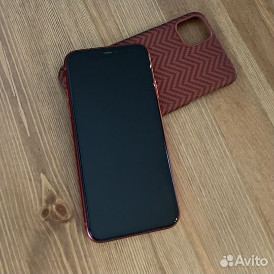 iPhone 11 128gb красный
